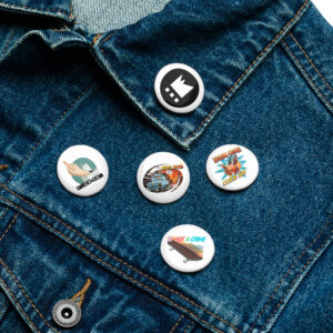 Set of pin buttons white 1.25 front 68f4c89c1984f.jpg